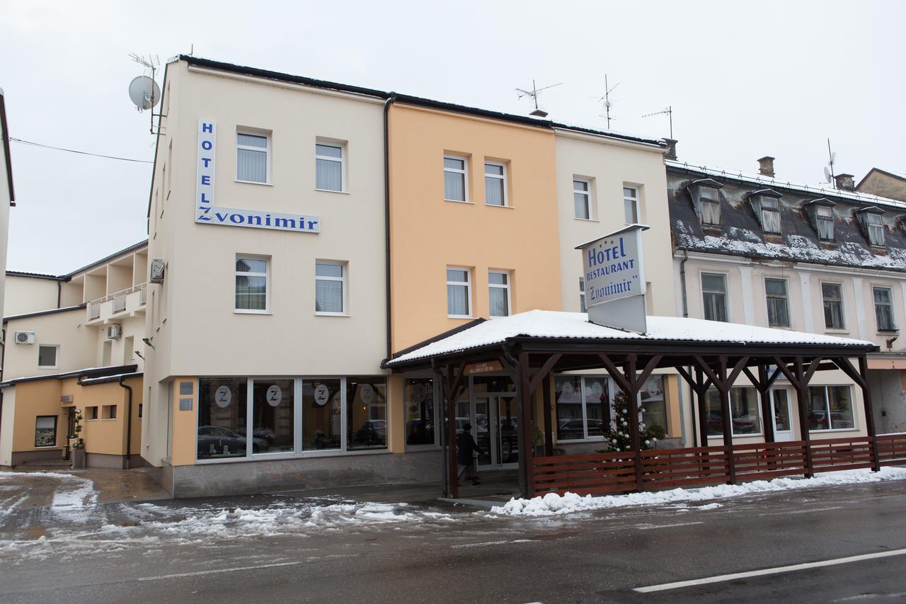 Hotel Zvonimir Оточац Екстер'єр фото